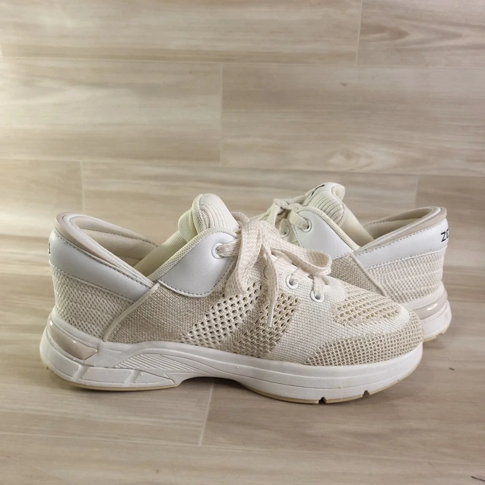 Zeba Hands Free Sneakers Womens 9.5 Cream White Knit Slip On Walking Shoes